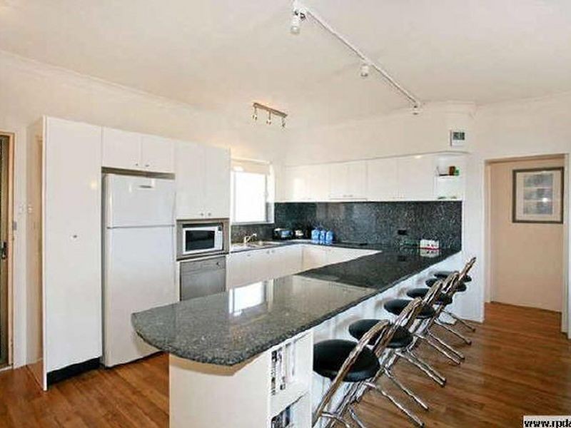 9/15 “Bayview Towers” Victoria Prd, Nelson Bay NSW 2315 LJ Hooker