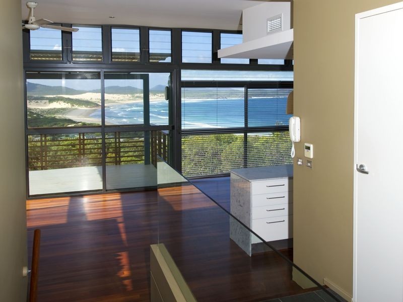 2/26 One Mile Beach, Boat Harbour NSW 2316