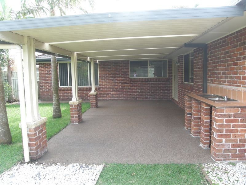 10 LEGANA AVENUE, Fingal Bay NSW 2315