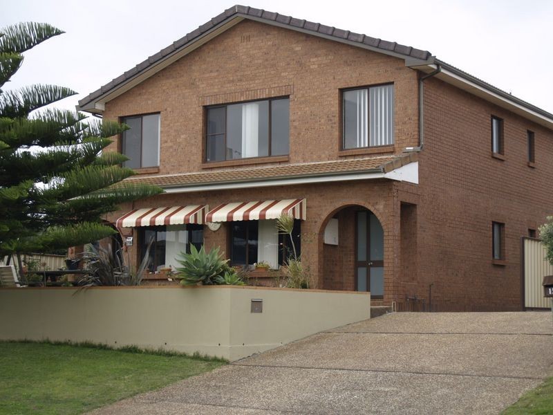 2/13 Robinson Street, Anna Bay NSW 2316