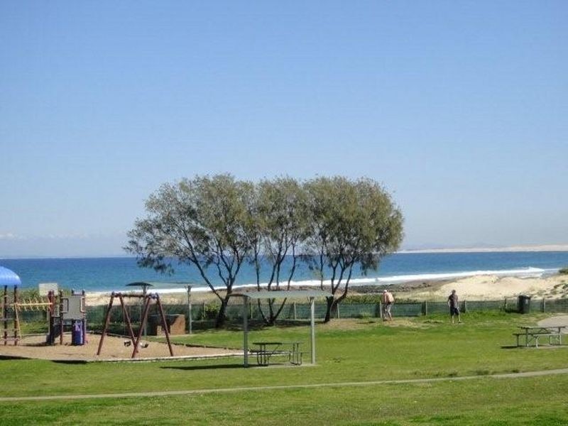 2/13 Robinson Street, Anna Bay NSW 2316