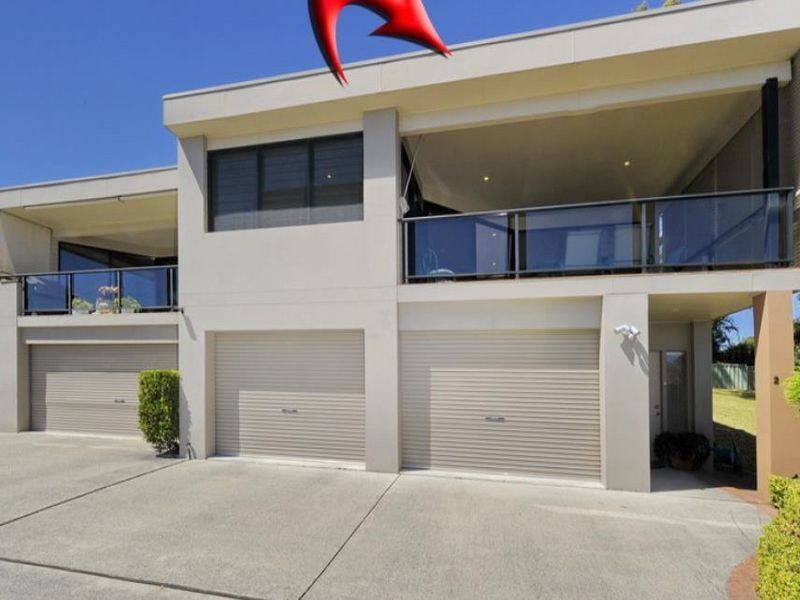 2/37 Wallawa Road, Nelson Bay NSW 2315