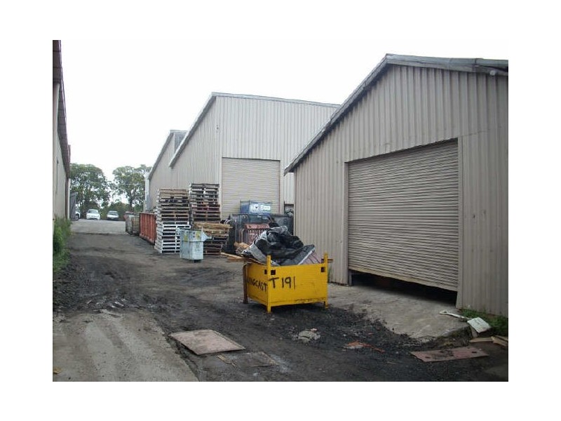 32 Flora Street, Kirrawee NSW 2232