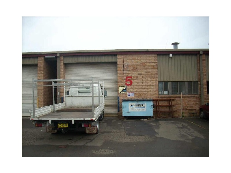 4/3-5 Flora Street, Kirrawee NSW 2232