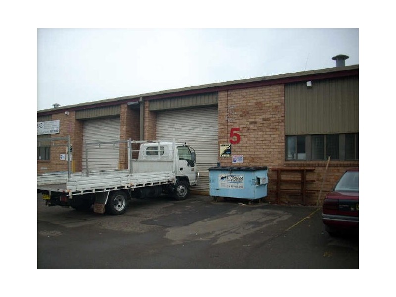 4/3-5 Flora Street, Kirrawee NSW 2232