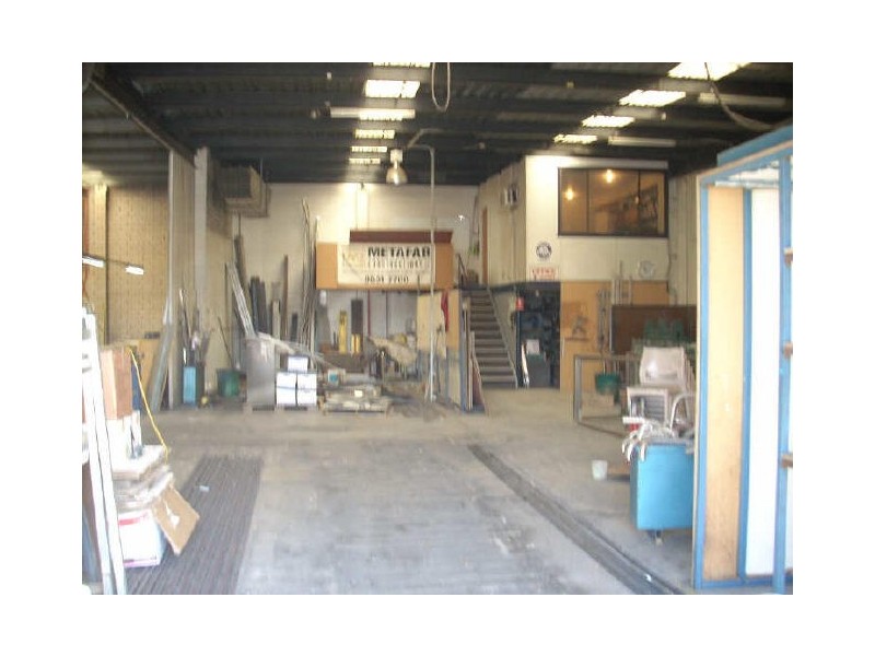 4/3-5 Flora Street, Kirrawee NSW 2232