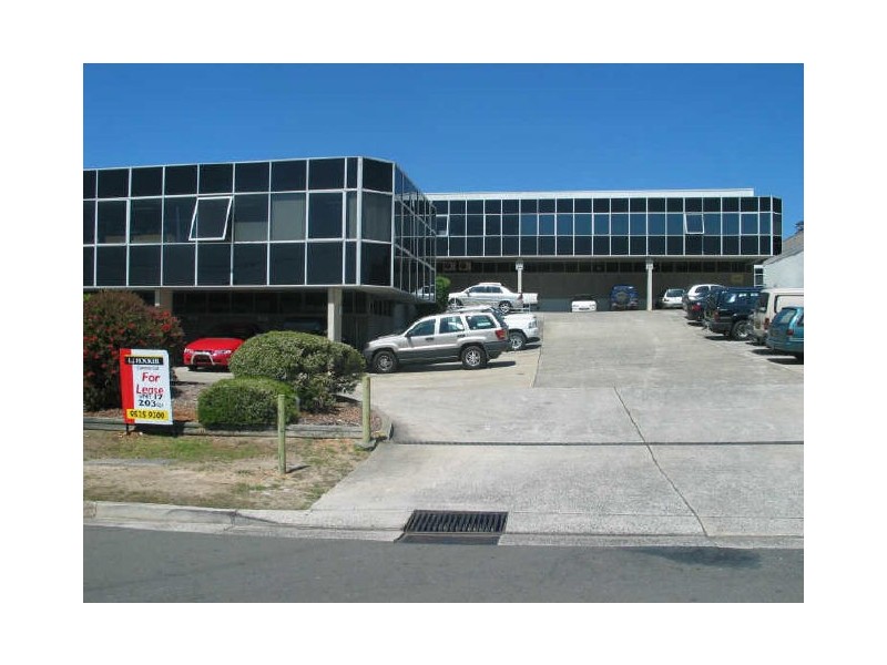 17/10 Yalgar Road, Kirrawee NSW 2232