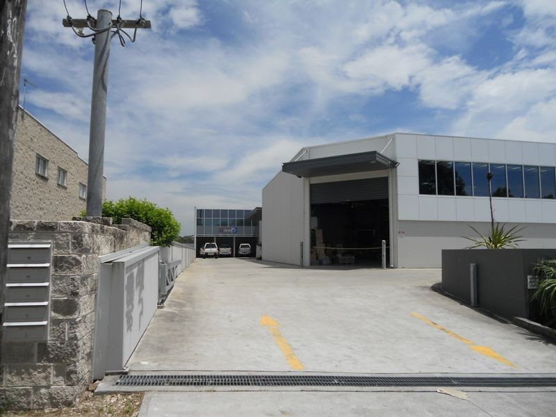 2/2 Ethell Road, Kirrawee NSW 2232