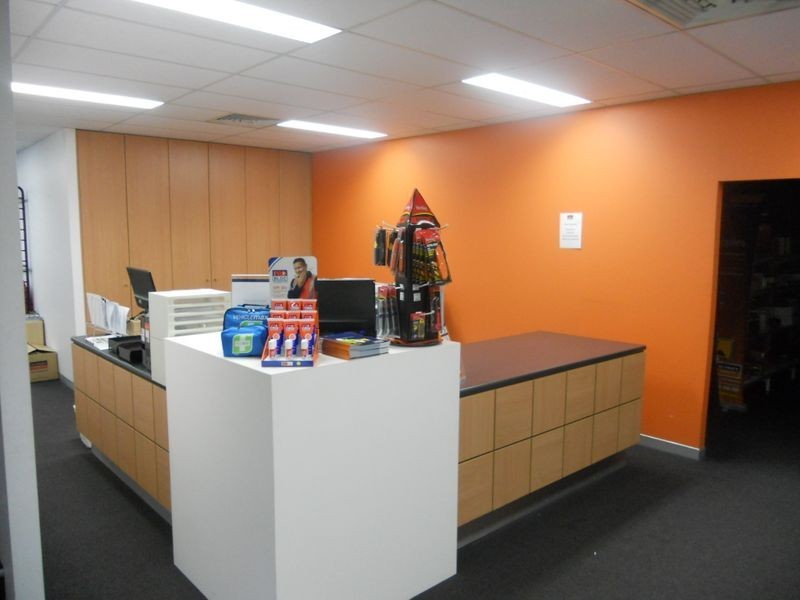 27 Mangrove Lane, Taren Point NSW 2229