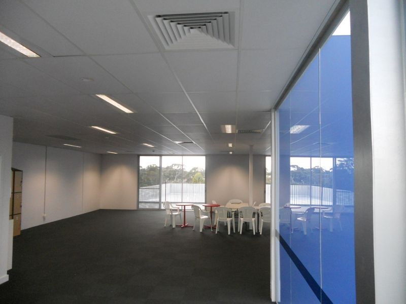 8A Flora Street, Kirrawee NSW 2232