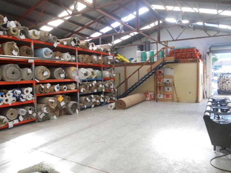 16 Flora Street, Kirrawee NSW 2232