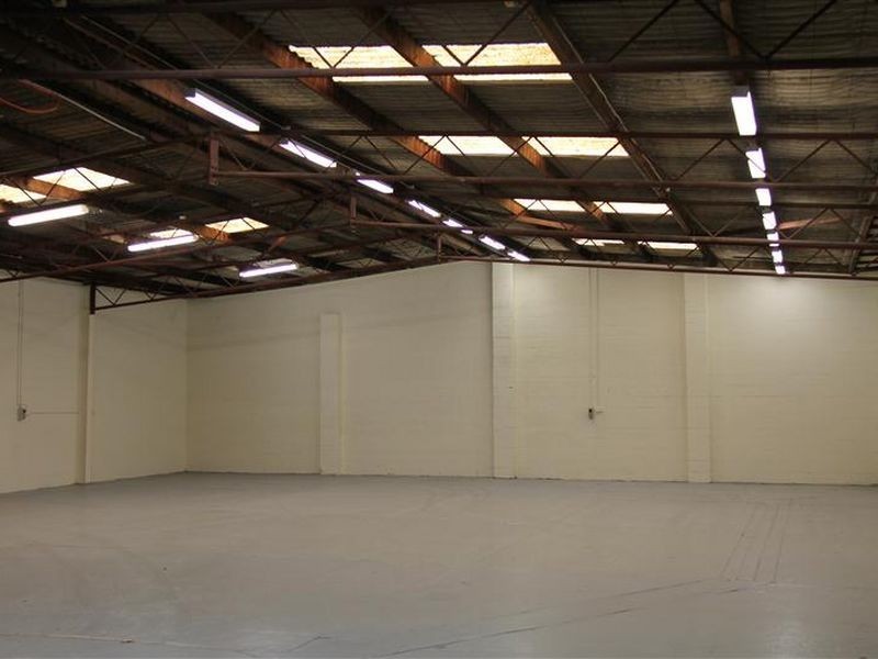 19 Monro Ave, Kirrawee NSW 2232