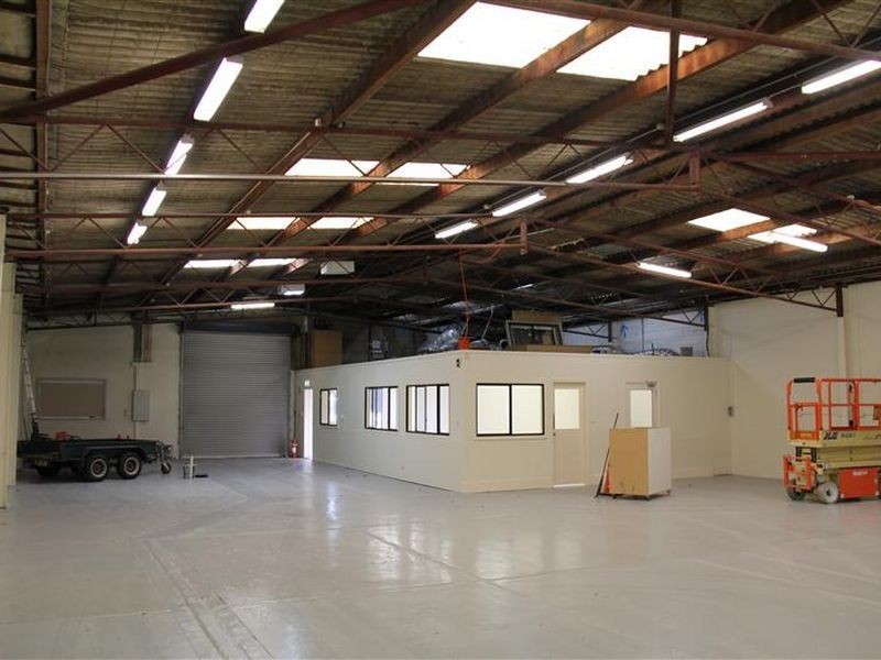 19 Monro Ave, Kirrawee NSW 2232