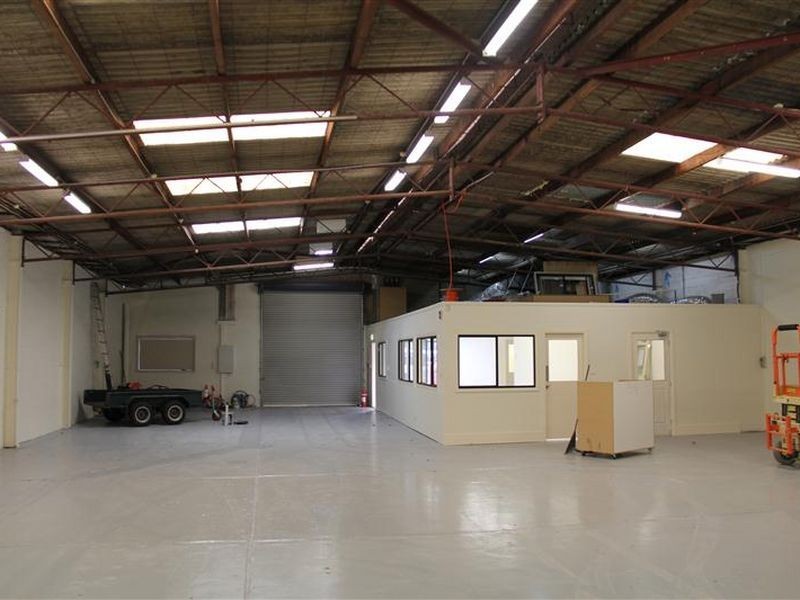 19 Monro Ave, Kirrawee NSW 2232