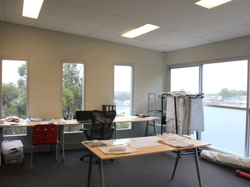 8/17 Cemetery Road, Helensburgh NSW 2508