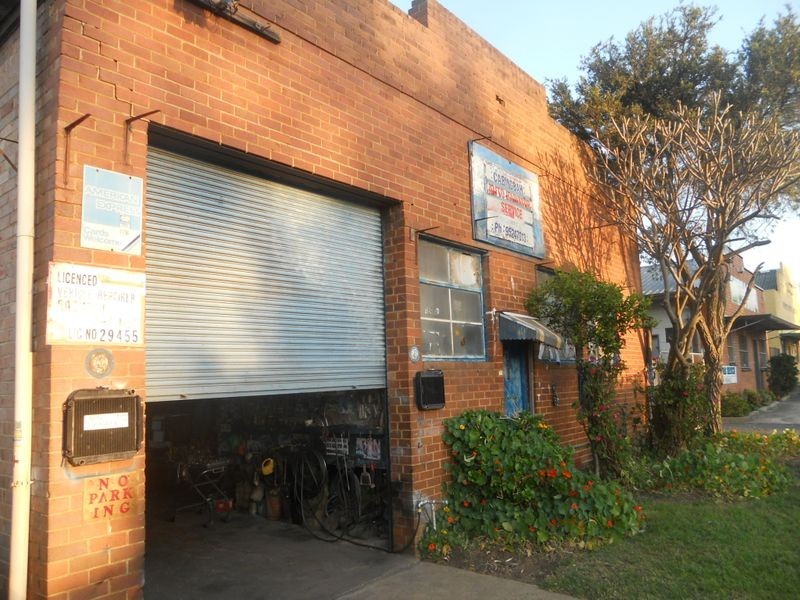 18 Woodfield Boulevarde, Caringbah NSW 2229