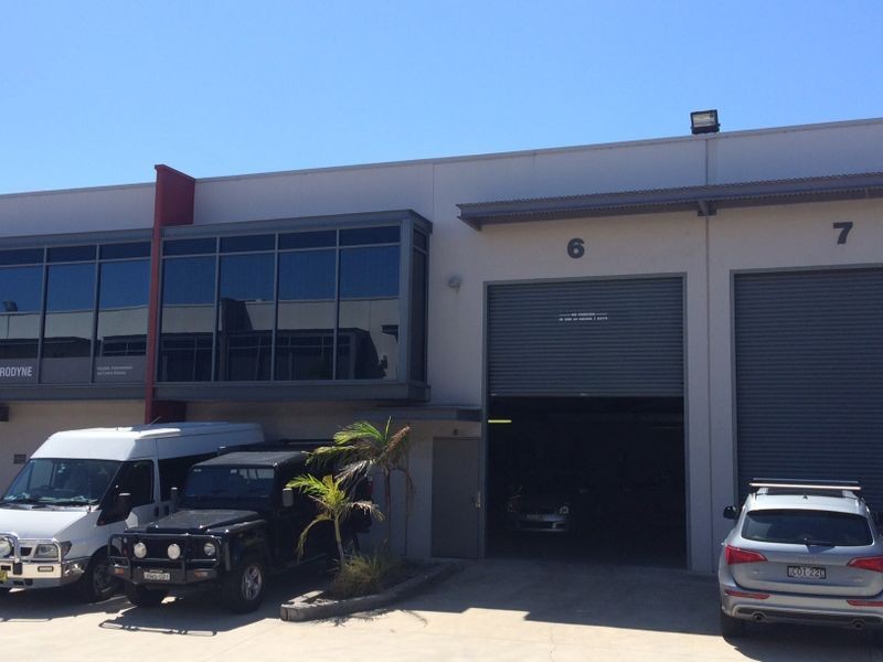 6/70-72 Captain Cook Drive, Caringbah NSW 2229