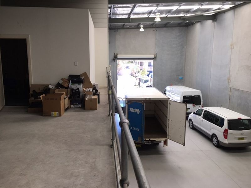 8 Woodfield Boulevarde, Caringbah NSW 2229