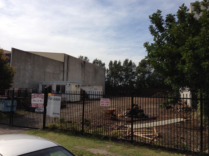 33 Mangrove Lane, Taren Point NSW 2229