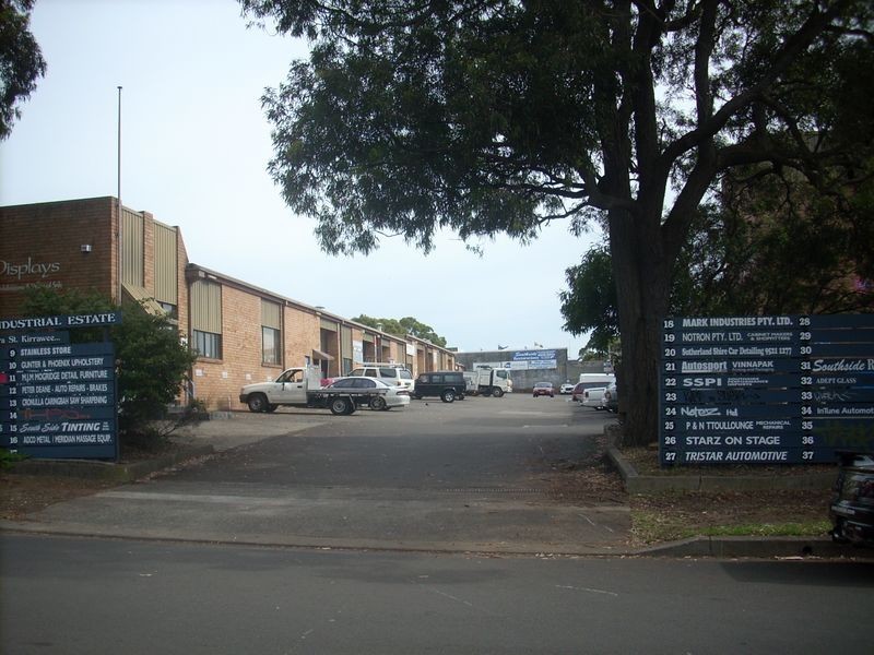 4/3-11 Flora Street, Kirrawee NSW 2232