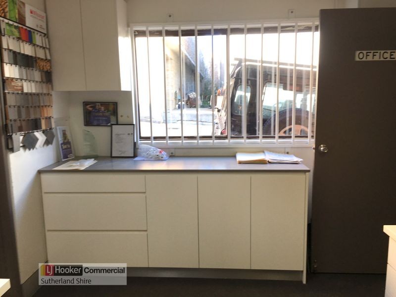 3/3 Marshall Road, Kirrawee NSW 2232