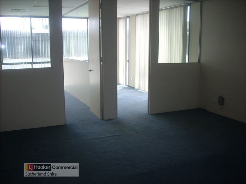 8/58 Box Road, Taren Point NSW 2229