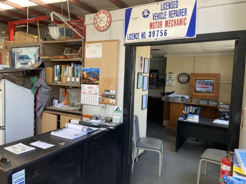 4, 429 The Boulevarde, Kirrawee NSW 2232