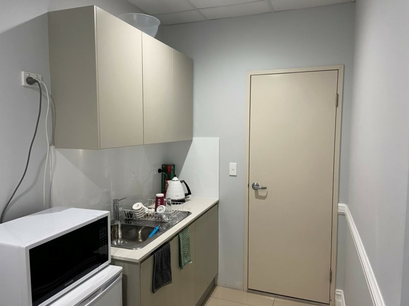 Suite 4/10-18 Robertson Street, Sutherland NSW 2232