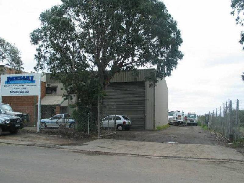 17 Burns Road, Heathcote NSW 2233
