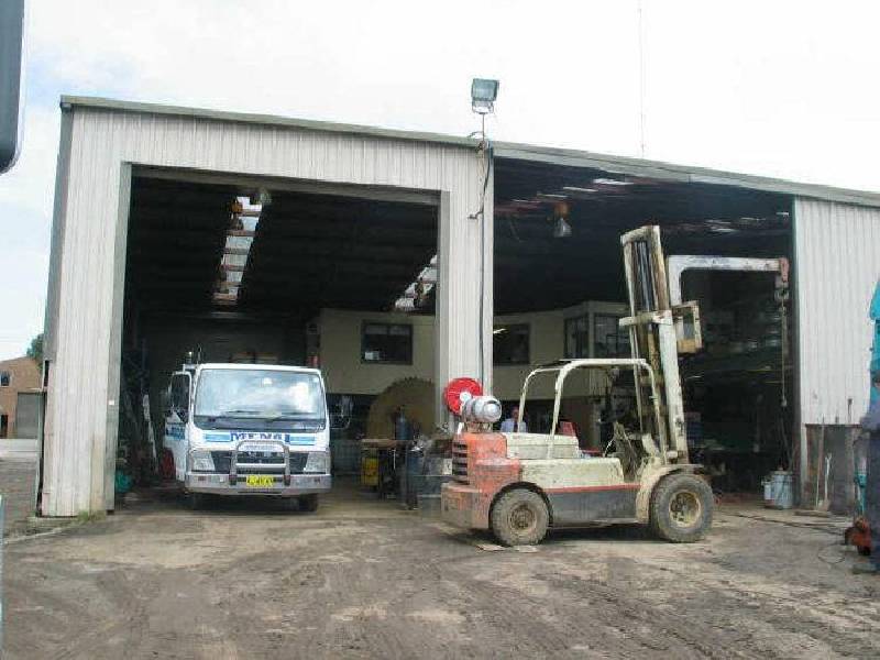 17 Burns Road, Heathcote NSW 2233