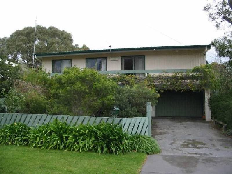 14 Iluka Street, Safety Beach VIC 3936