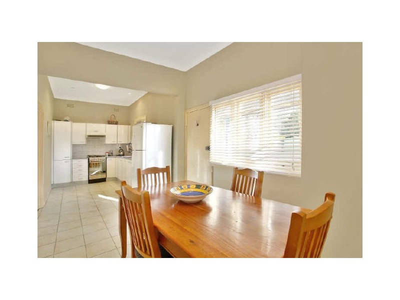 12 Elphinstone Street, Cabarita NSW 2137