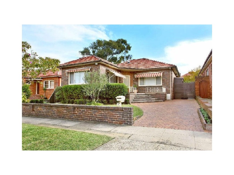 5 Robert Avenue, Russell Lea NSW 2046