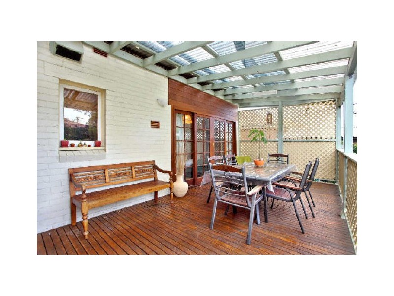 17 Duchess Avenue, Rodd Point NSW 2046