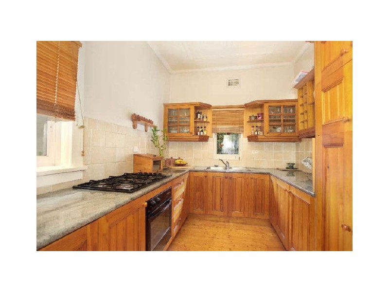 17 Duchess Avenue, Rodd Point NSW 2046