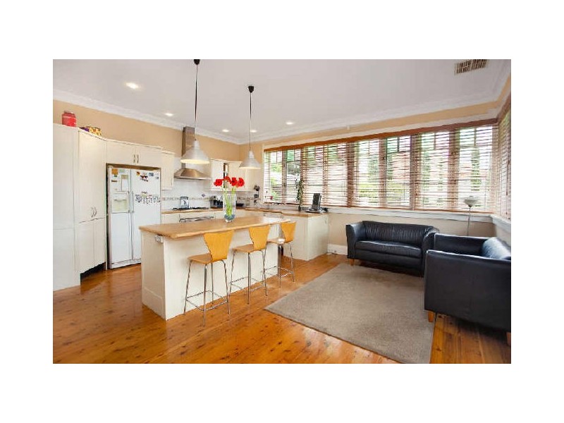 33 First Avenue, Rodd Point NSW 2046