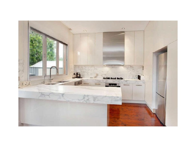 4 Nield Avenue, Rodd Point NSW 2046
