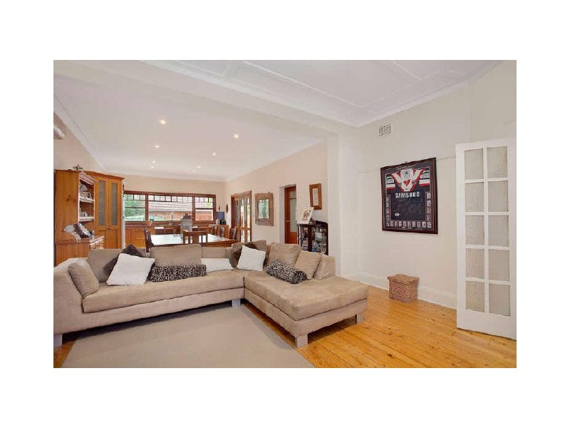 52 Hampden Road, Russell Lea NSW 2046