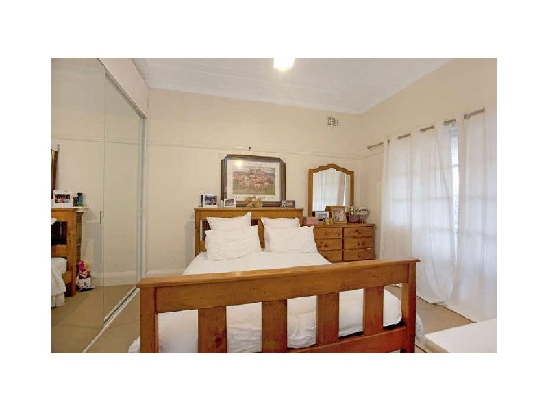 52 Hampden Road, Russell Lea NSW 2046