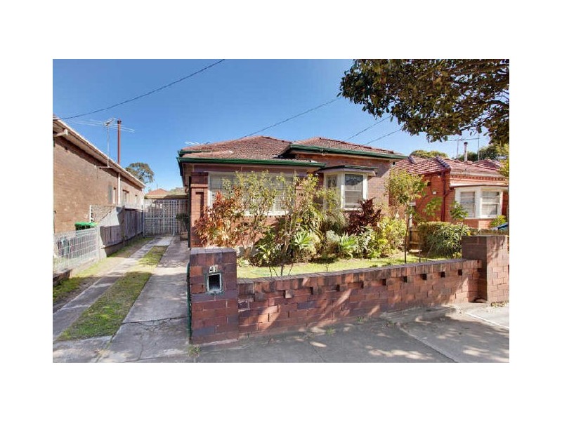 41 Duke Avenue, Rodd Point NSW 2046