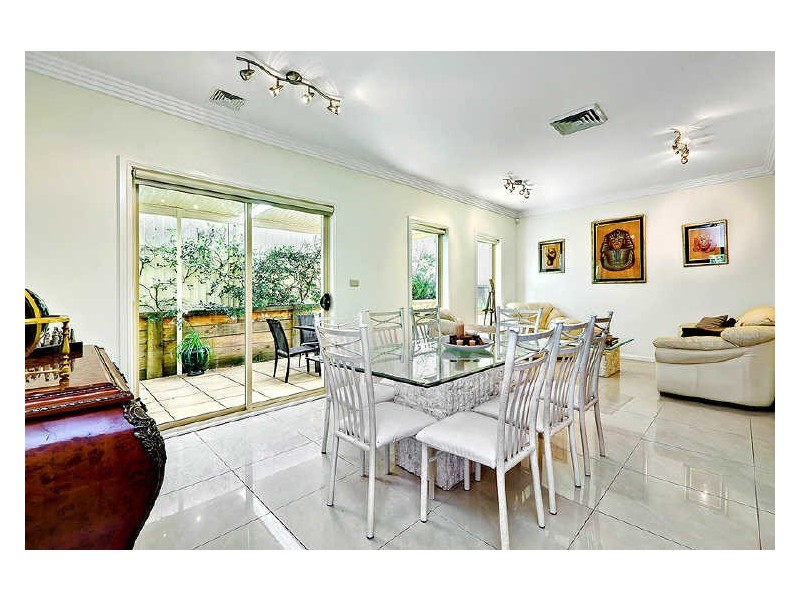 4 Denham Street, Rhodes NSW 2138