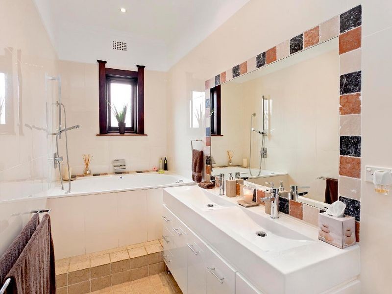 2 Pine Avenue, Russell Lea NSW 2046
