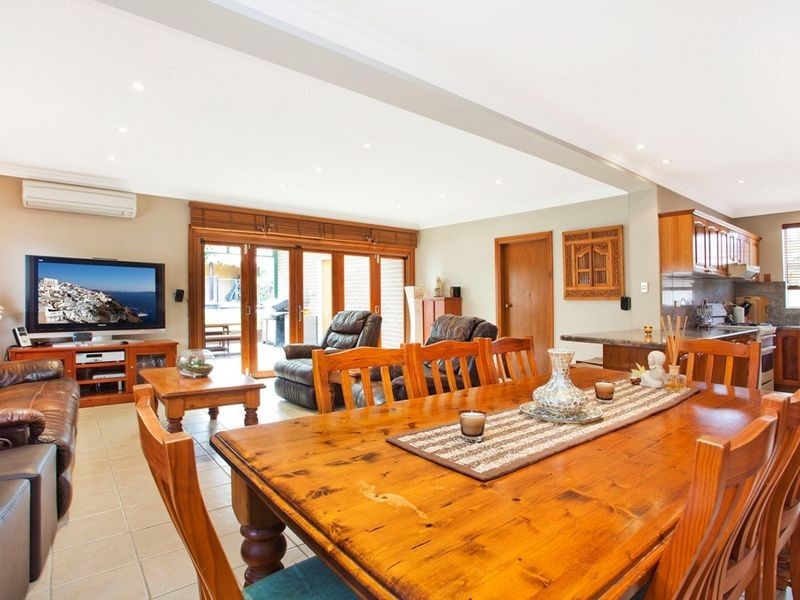 2 Pine Avenue, Russell Lea NSW 2046