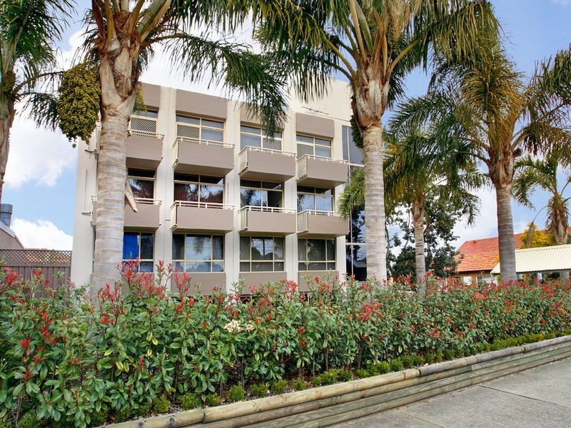 17/275-283 Lyons Road, Russell Lea NSW 2046