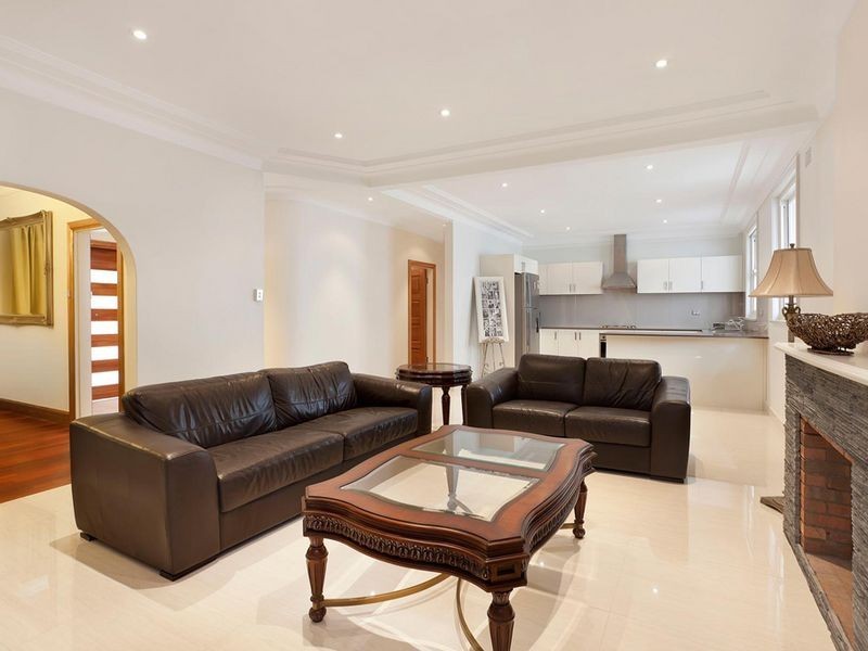 60 Henley Marine Drive, Rodd Point NSW 2046