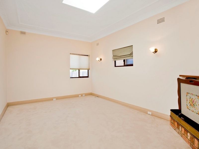 28 Edenholme Road, Russell Lea NSW 2046