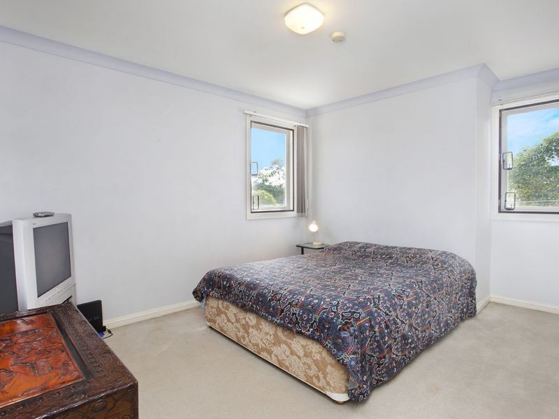 8 Tait Street, Russell Lea NSW 2046