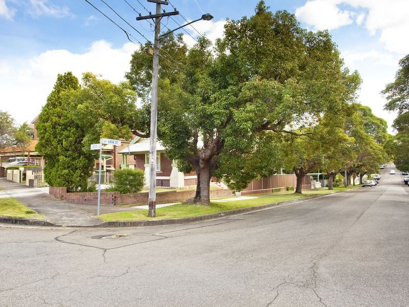 8 Tait Street, Russell Lea NSW 2046