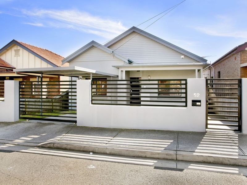 52 Bouvardia Street, Russell Lea NSW 2046