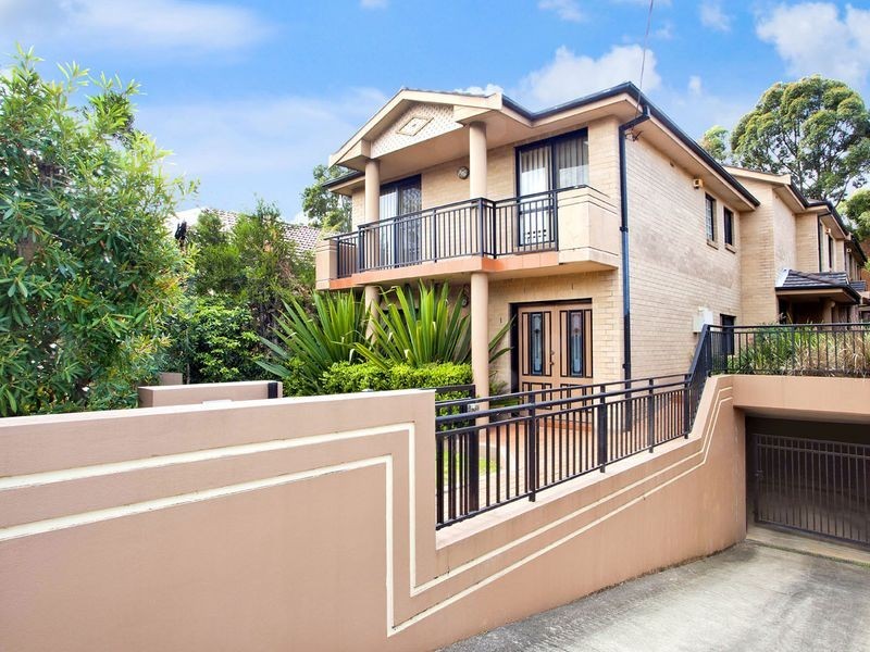 2/8 Cross Street, Five Dock NSW 2046